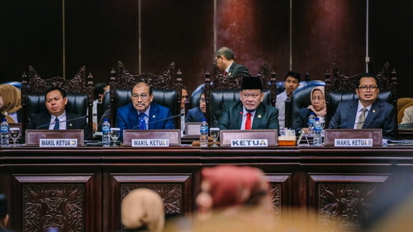 Sidang Paripurna Dpd Ri Ke-8 Masa Sidang Ii Tahun Sidang 2019-2020