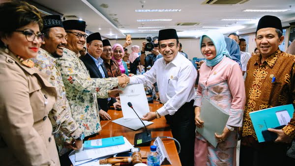 Ketua Komite Iii Dpd Ri Bambang Sutrisno Saat Rdp Dengan Menteri Agama Fachrul Razi Di Gedung Dpd Ri, Jakarta, Senin (10/2/2020).