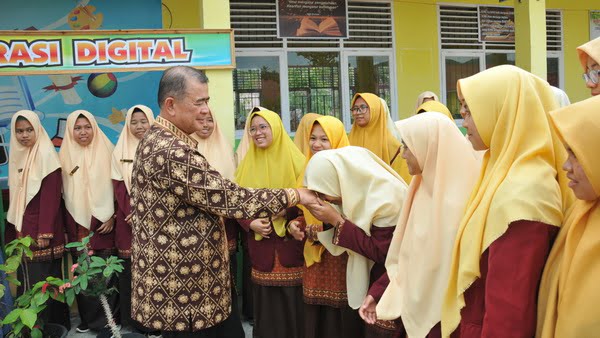 Wakil Gubernur Sumatera Barat Nasrul Abit Lakukan Kunjungan Beberapa Sma Dan Smk Di Kabupaten Limapuluh Kota