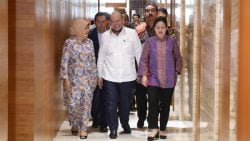 Ketua Dpd Ri Bersama Ketua Dpr Ri Puan Maharani