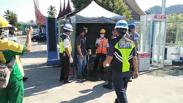 Siaga Pertamina Dalam Memutus Mata Rantai Covid-19 Di Terminal Pengisian Teluk Kabung