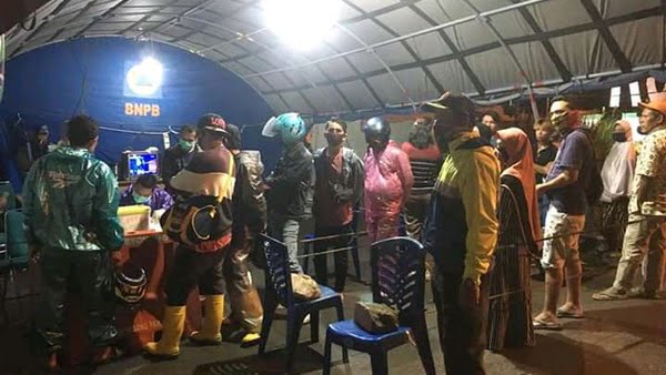 Psbb Tahap Dua, Pemeriksaan Di Pintu Masuk Kota Padang Panjang Diperketat. (Foto Kominfo)