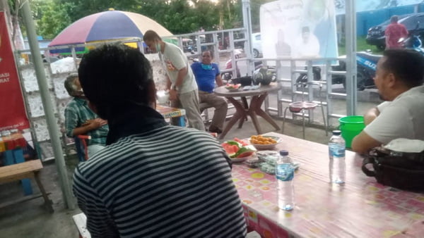 Suasana Buka Bareng Iwo Sumbar, Menunggu Beduk Berbuka