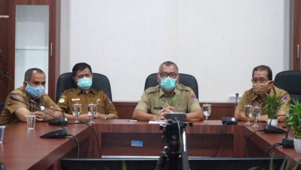 Riza Falepi Selaku Ketua Gugus Kota Payakumbuh, Memberikan Keterangan Pers Secara Virtual,