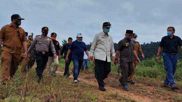 - Nasrul Abit Di Teluk Tapang