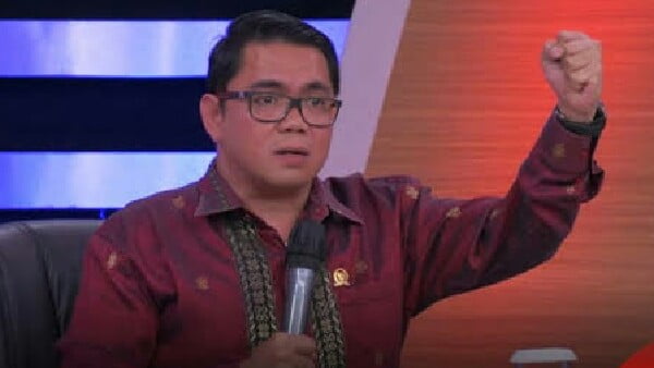 Berita Terkini Arteria Dahlan