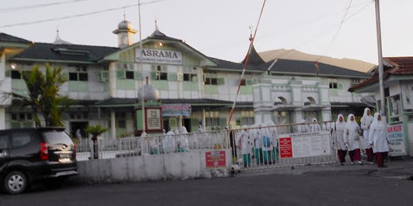 Kampus Diniyah Puteri Padang Panjang