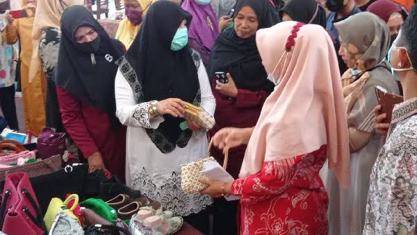 Anggota Dpr Ri, Hj. Nevi Zuairina, Jemput Aspirasi Di Kabupaten Padang Pariaman