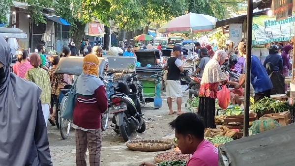 Geliat Ekonomi Di Pasar Panjang Subang