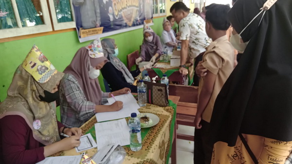 Suasana Vaksin Di Sdn 22 Kampung Luar Salido