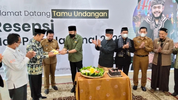 Tasyakuran Hari Pers Nasional Di Padang Panjang