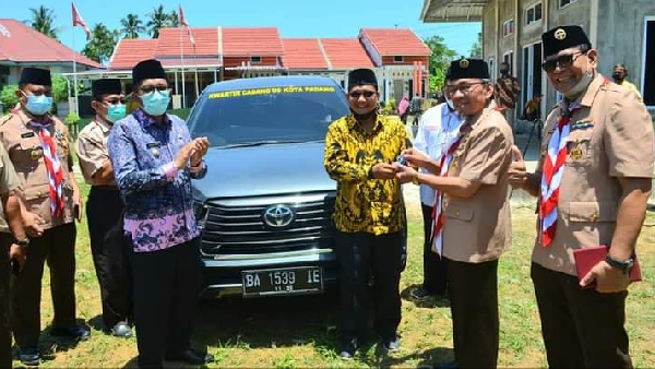 Bantuan kendaraan untuk pramuka