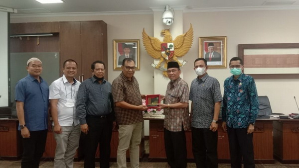 Anggota Dprd Sumut Berkunjung Ke Dprd Sumbar