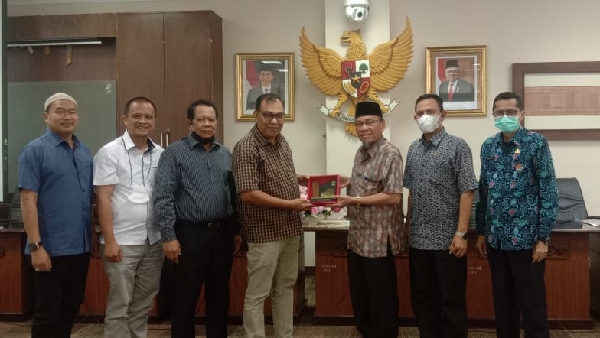 Dprd Sumut Kunjungi Dprd Sumbar