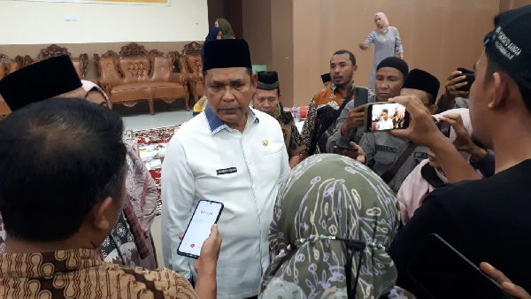 Bupati Solok Epyardi Asda Tuding Kinerja Kemendikbud Lemah