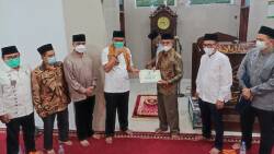 Ketua DPRD Sumbar di Masjid Almuttaqiin Pegambiran