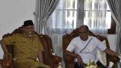 Ketua Dprd Sumbar Bersama Mahyeld