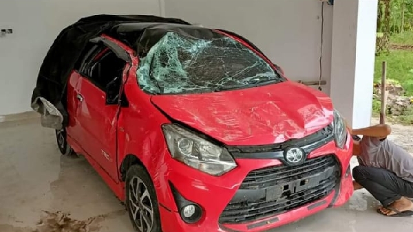 Toyota Agya,Salah Satu Korban Jembatan Siluman Di Jorong Baruah