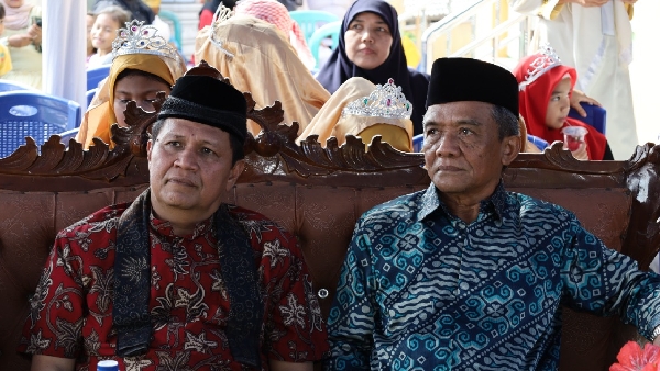 Irwan Basir Dt. Rajo Alam, Sh.mm Saat Menghadiri Acara Khatam Al -Qur'An Dan Wisuda Iqra'