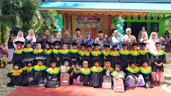 Wisuda Angkatan IV Taman Kanak - Kanak Abdul Majid