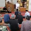 Civitas Akademika Universitas Andalas Melepas Secara Resmi Jenazah Prof. Dr. Ir. Eti Farda Husin, Ms (69) Di Masjid Baitul Salam, Komplek Perumahan Unand Blok D, Ulu Gadut,