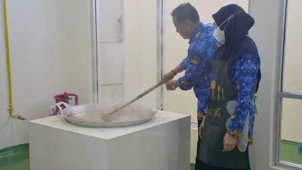 Proses Memasak Rendang