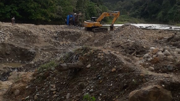 Tambang Emas Liar Di Pasaman Barat