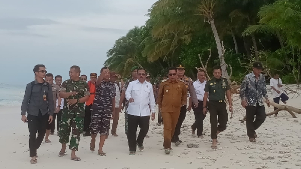 Kunjungan Ke Pulau Panaggalat Mentawai