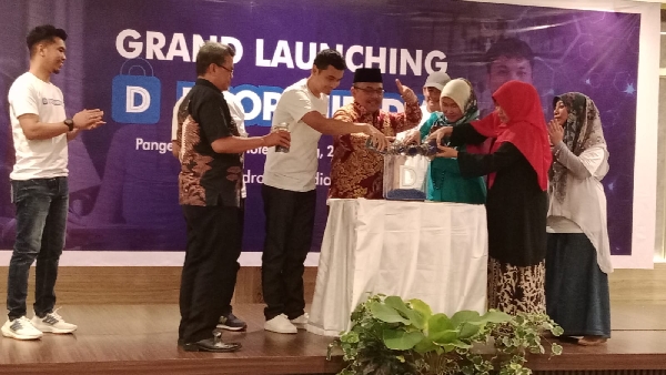 Dropshipedia melakukan lounching platfrom digital,