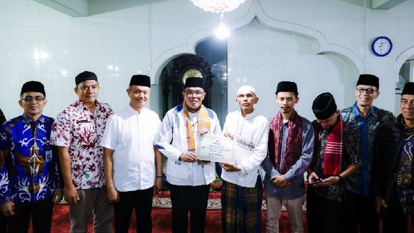 Ketua Dprd Sumbar Safari Ramadhan Di Masjid Raya Syekh Ahmad Baruah Gunuang Kecamatan Bukit Barisan Kabupaten Limapuluh Kota