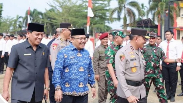 Wakil Ketua DPRD Sumbar Suwirpen Suib