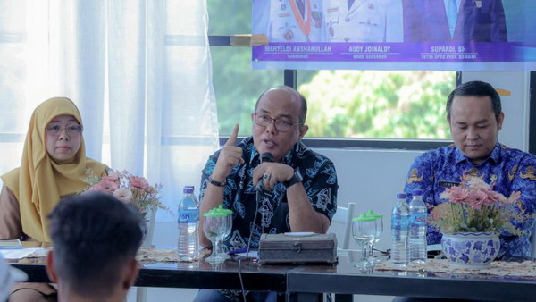 Ketua Dprd Sumbar Supardi Saat Menghadiri Kegiatan Assesmen Percepatan Penanggulangan Kemiskinan Ekstrem