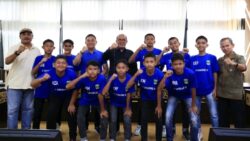 Tim Sepakbola Lsi Di Dprd Sumbar