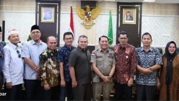 Dprd Sumbar Terima Kunjungan Banggar Dan Bamus Dprd Tanah Datar