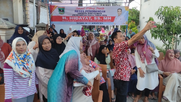 Hidayat Dprd Sumbar