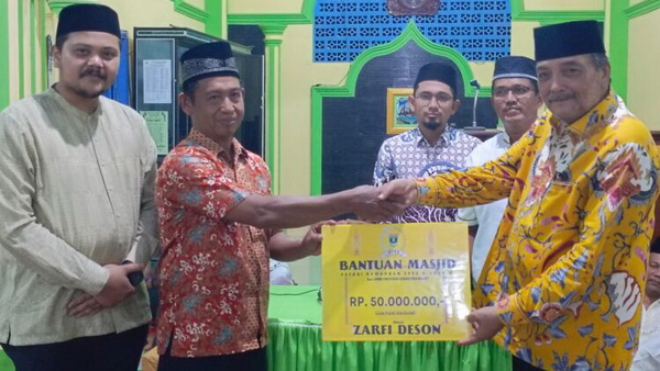 Anggota Dprd Provinsi Sumatera Barat, Zarfi Deson