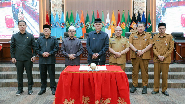 Rapat Paripurna Dprd Sumbar Sepakati Rancangan Awal Rpjpd 2025-2045