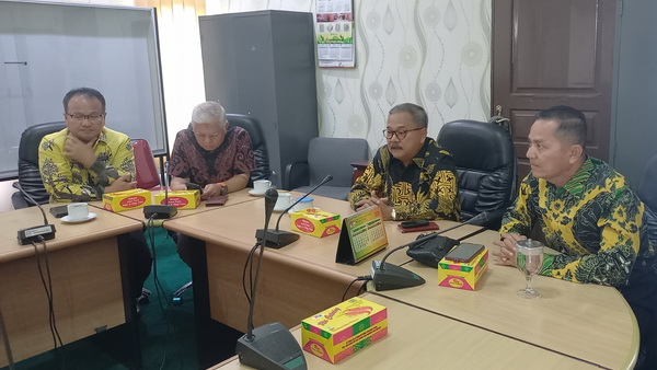 Bk Dprd Sumbar Dukung Pembentukan Fbki