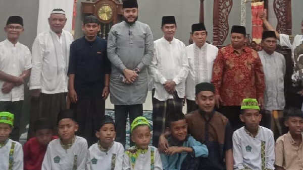 Fadly Amran, Menghadiri Silaturahmi Warga Mustika Pegambiran Ampalu Di Masjid Al-Munawwarah