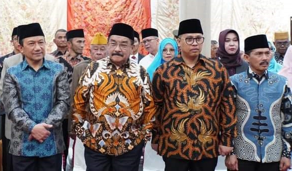 Mantan Ketua Dprd, Hamidi, Anggota Dpr- Ri Terpilih Shadiq Pasadigoe, Mantan Wako Dan Wawako Padang Panjang Hendri Arni Dan Mawardi