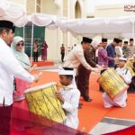 Pemukulan gandang tambua pertanda dibukanya MTQ Nasional ke 41 di Padang Panjang. Foto Kominfo PPJ