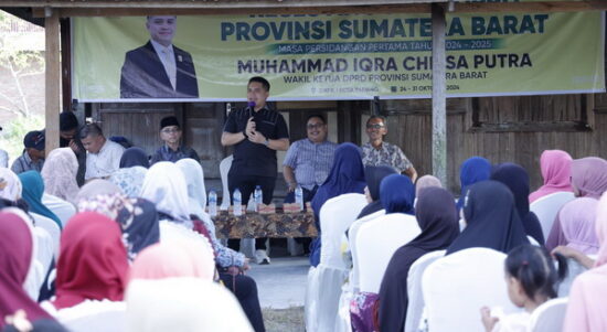 Reses Anggota DPRD Sumbar Iqra Chissa Putra di Sungai Sapih