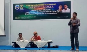 Diskusi budaya FPS