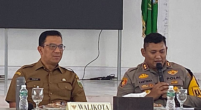 Pj.Wako Sonny dan Kapolres Padang Panjang Surtyana Widyarso