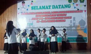 Para peserta lomba Mars Didikan Subuh