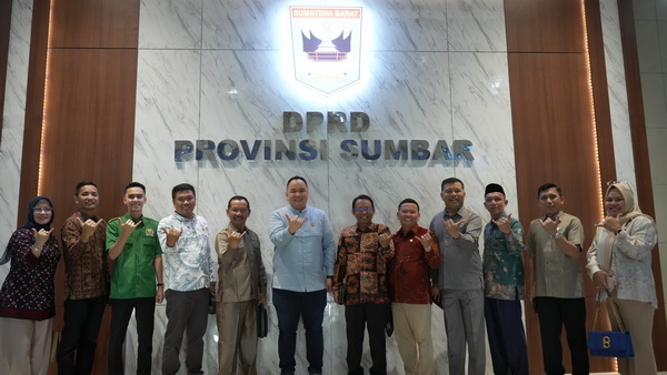 Wakil Ketua DPRD Sumbar, Nanda Satria Terima Kunjungan Studi Banding Bamus DPRD Jambi